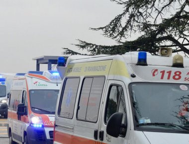 Ιταλία: Έχασε την ζωή του ένας 45χρονος άστεγος πατέρας στo Παλέρμο όταν άγνωστος τον πυρπόλησε (φωτό, βίντεο) (upd)